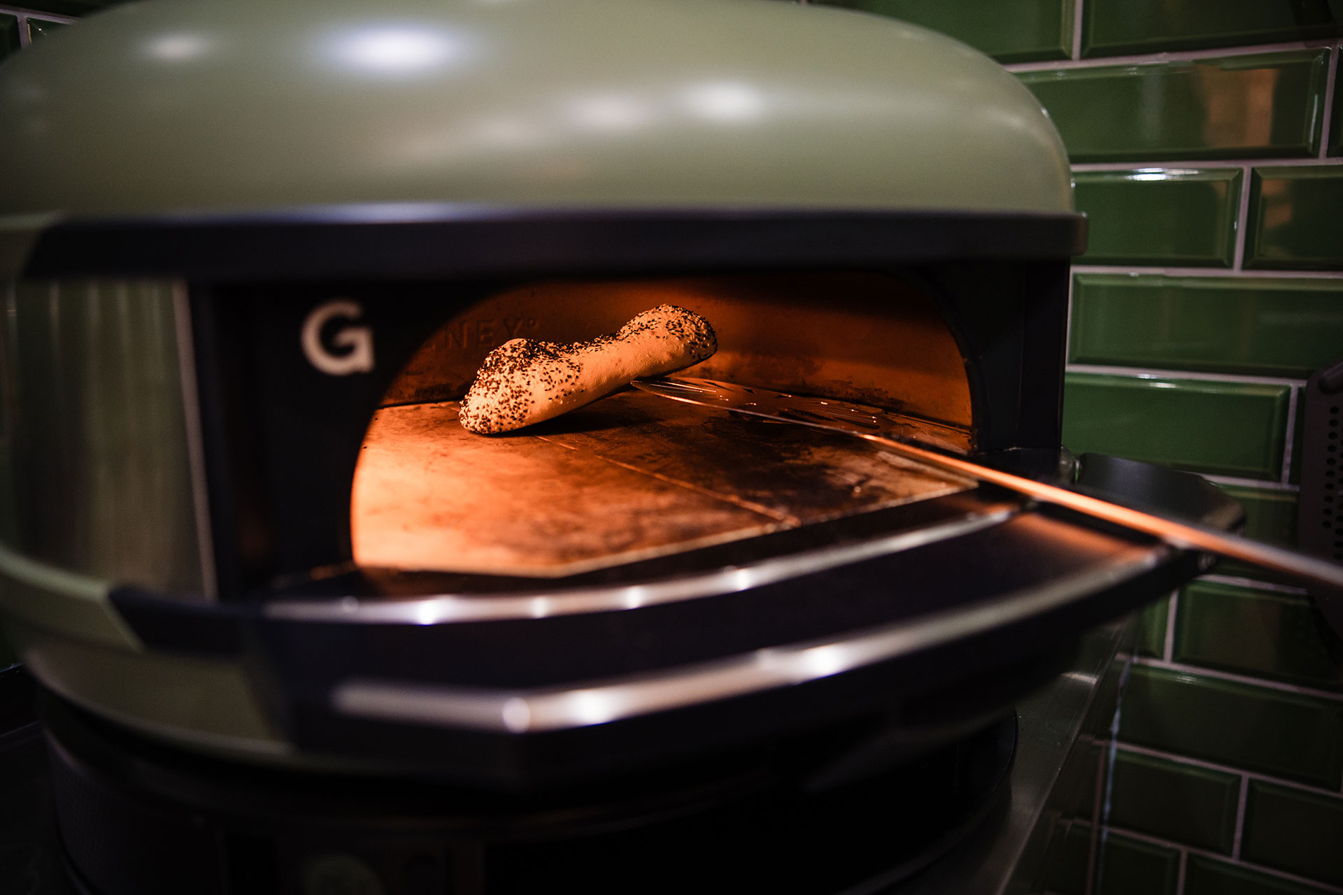 Leckeres Streetfood aus dem Pizza-Ofen